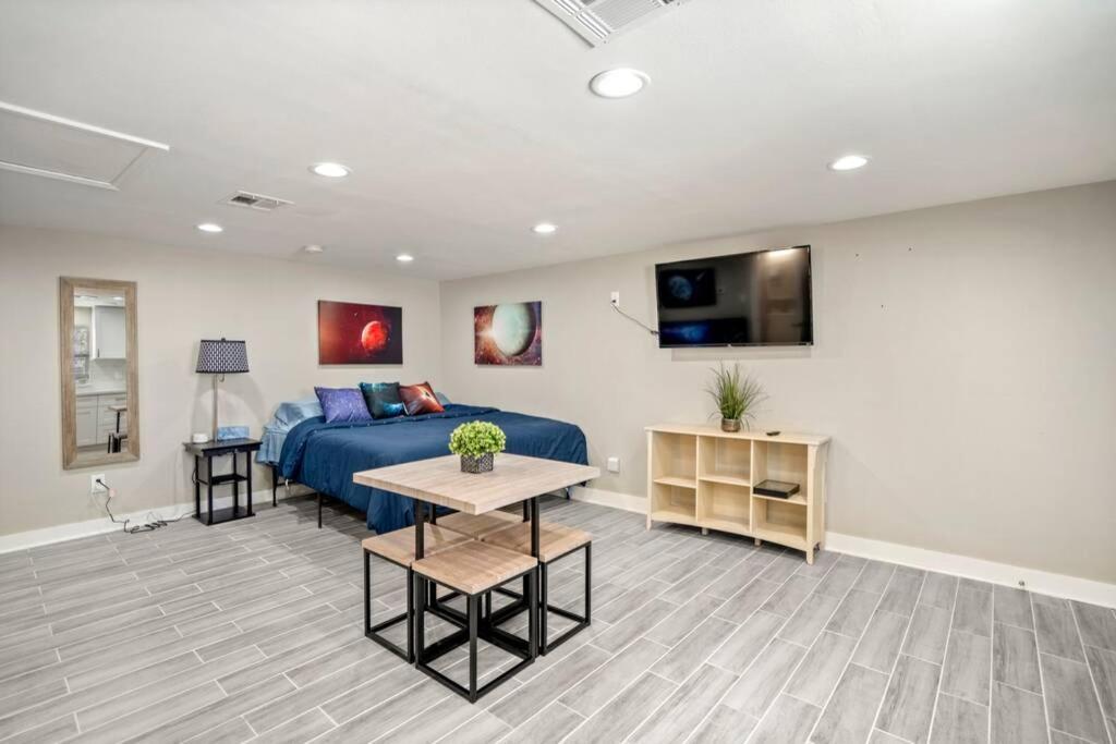 הוילה יוסטון Cosmic Studio At North Downtown מראה חיצוני תמונה